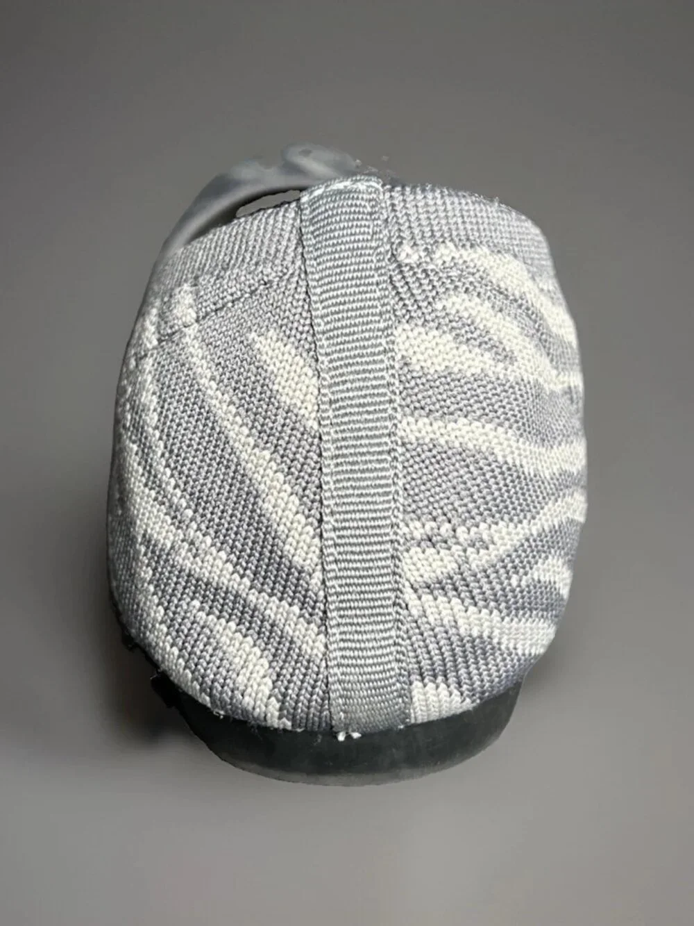 Steven by Steve Madden Women's 8.5 Zebra Print Slip On Flats Gray White Knit